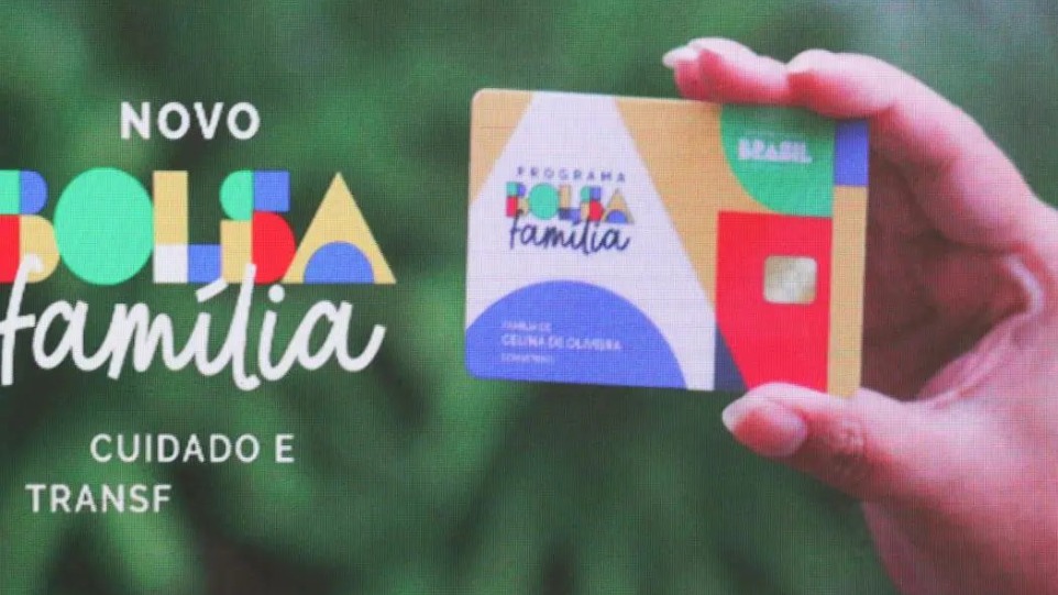 Disque Social 121 é voltado para atendimento aos beneficiários de programas sociais, como o Bolsa Família — Foto: Lula Marques/Agência Brasil